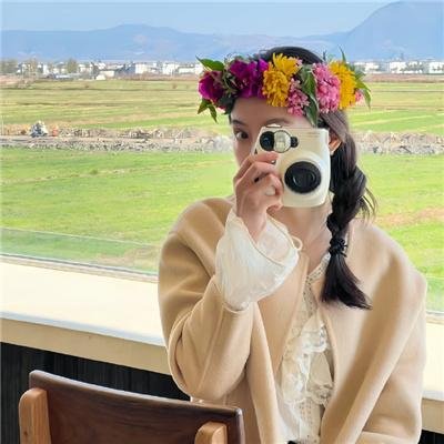 为黛茜小姐开车